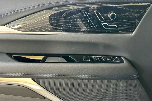 New 2025 Cadillac Escalade IQ Sport 1 w/ LPO, ONYX Package image 11