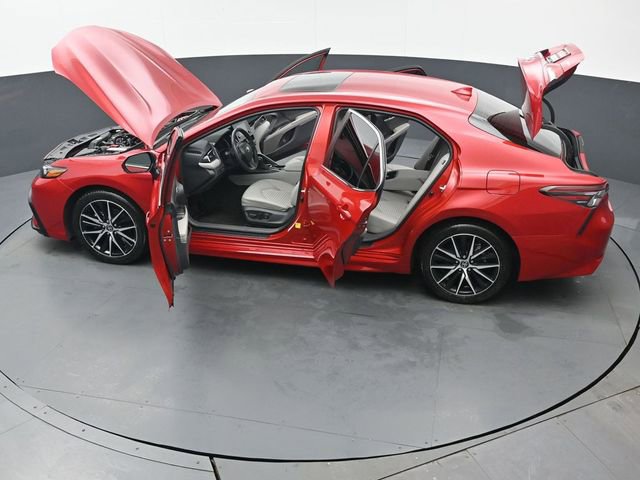 Used 2023 Toyota Camry SE w/ Cold Weather Package image 48