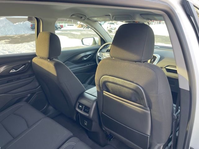 Used 2024 GMC Terrain SLE w/ Driver Convenience Package image 35