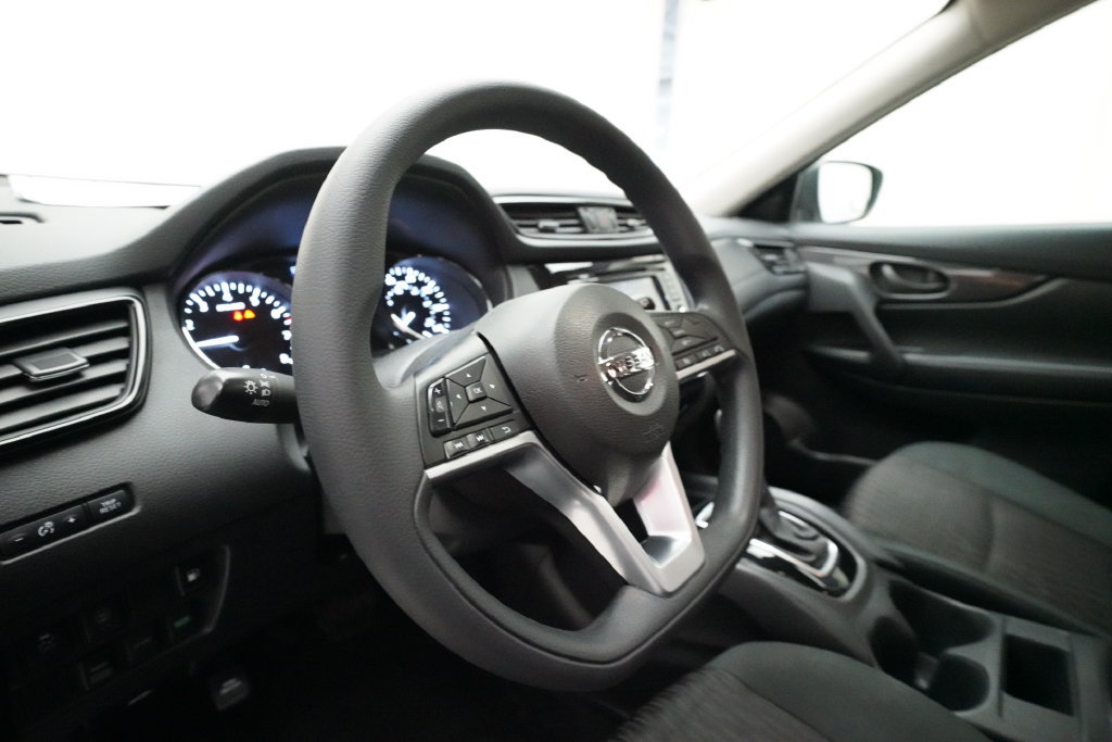 Used 2020 Nissan Rogue S AWD/4WD image 8