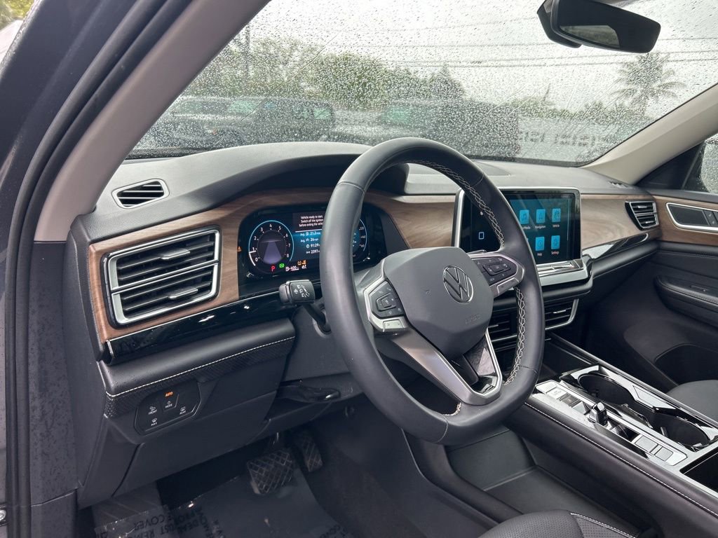 Used 2024 Volkswagen Atlas SE image 10