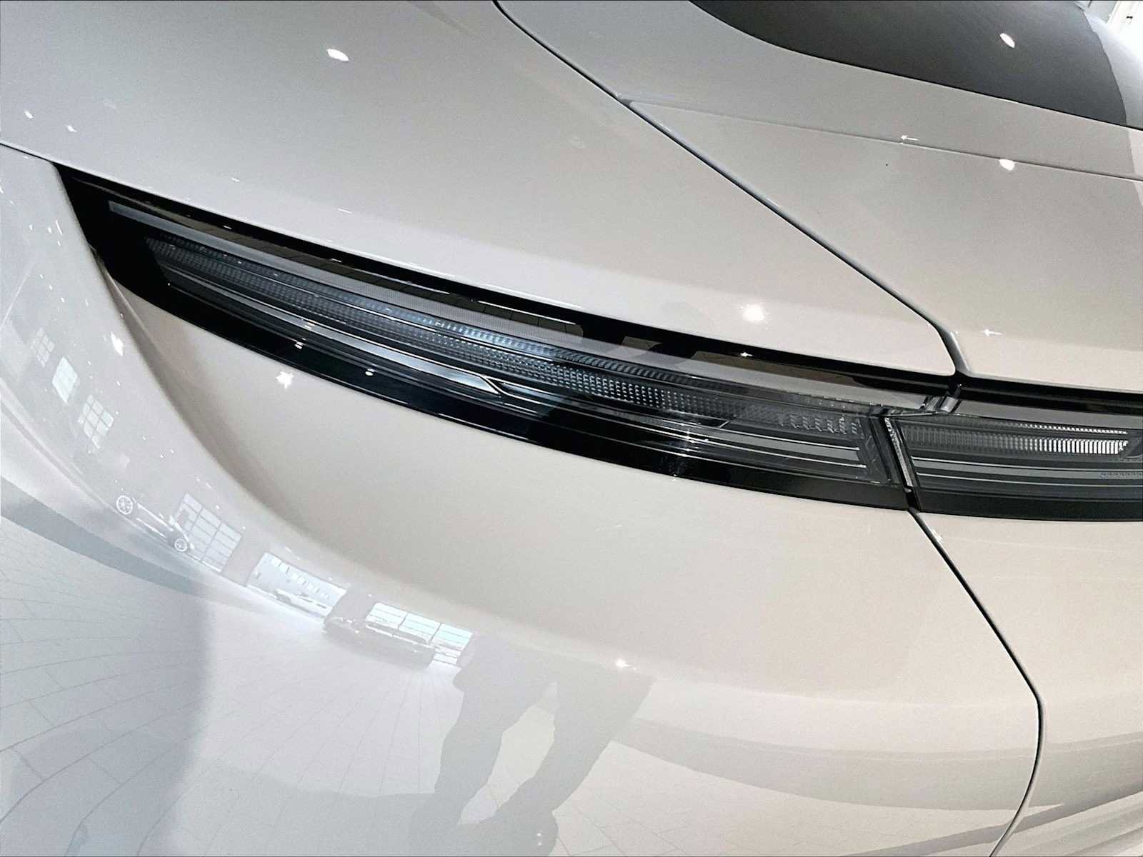 New 2026 Porsche Taycan image 30