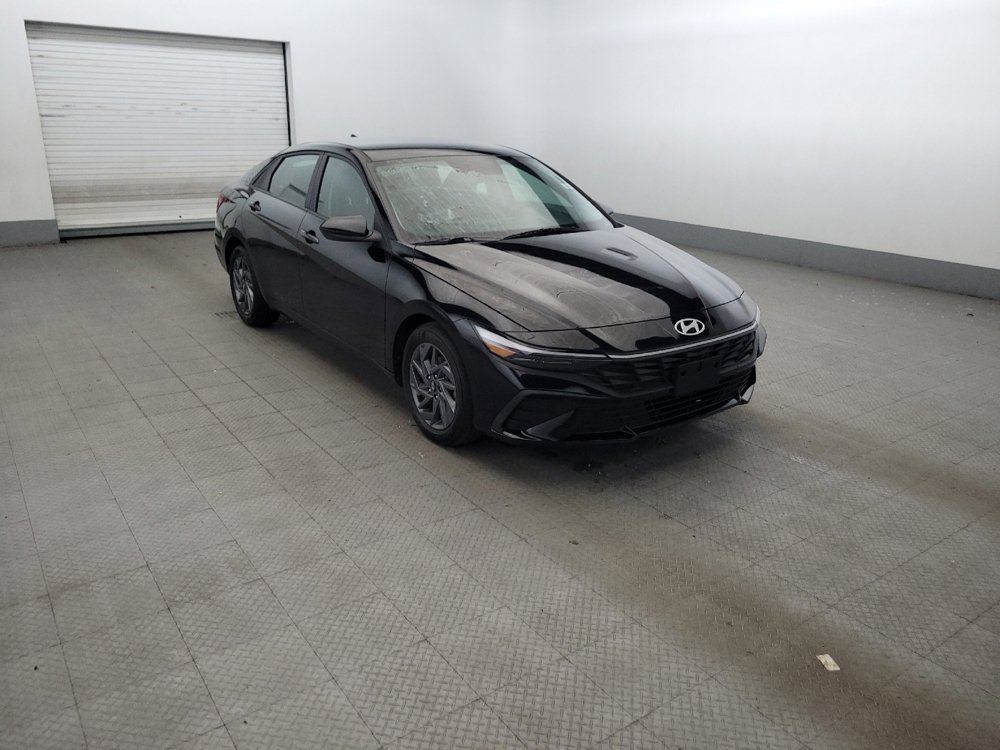 Used 2024 Hyundai Elantra SEL FWD image 13