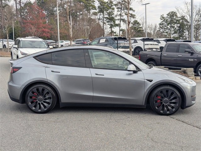 Used 2025 Tesla Model Y Performance image 8