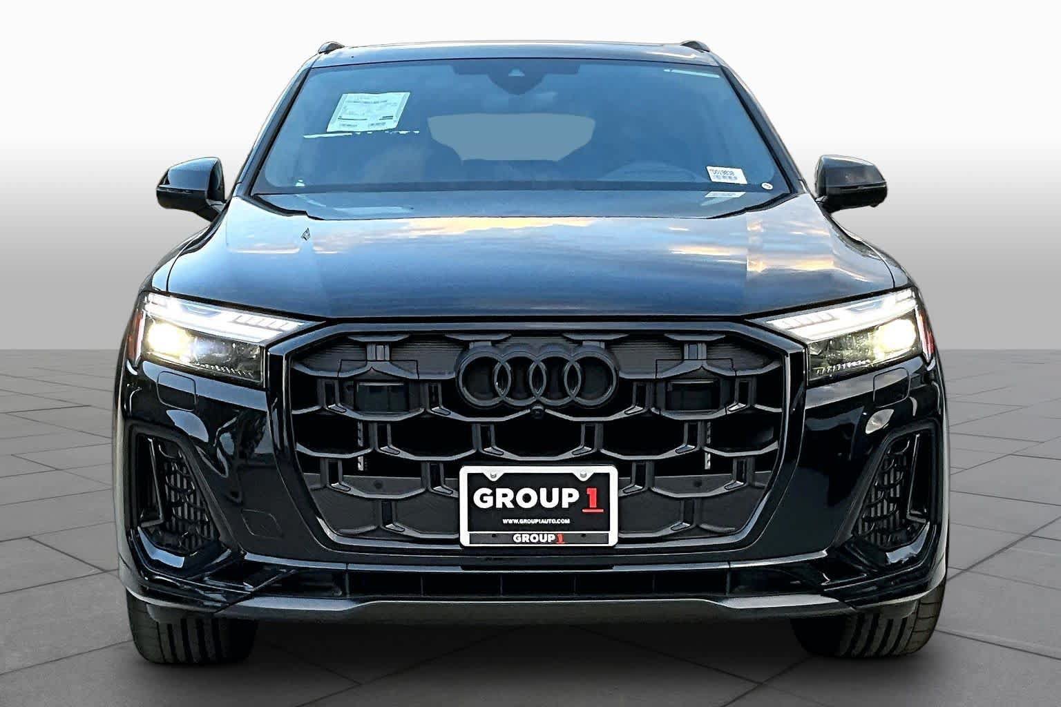 New 2026 Audi SQ7 Prestige AWD/4WD image 3