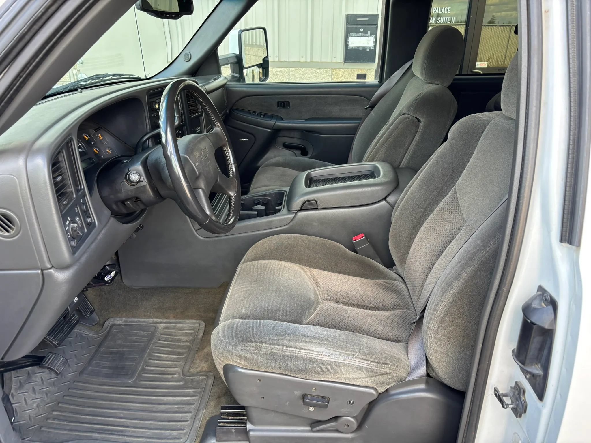 Used 2003 Chevrolet Silverado 2500 LS RWD image 11