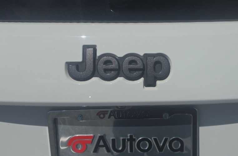 Used 2018 Jeep Grand Cherokee High Altitude AWD/4WD image 26