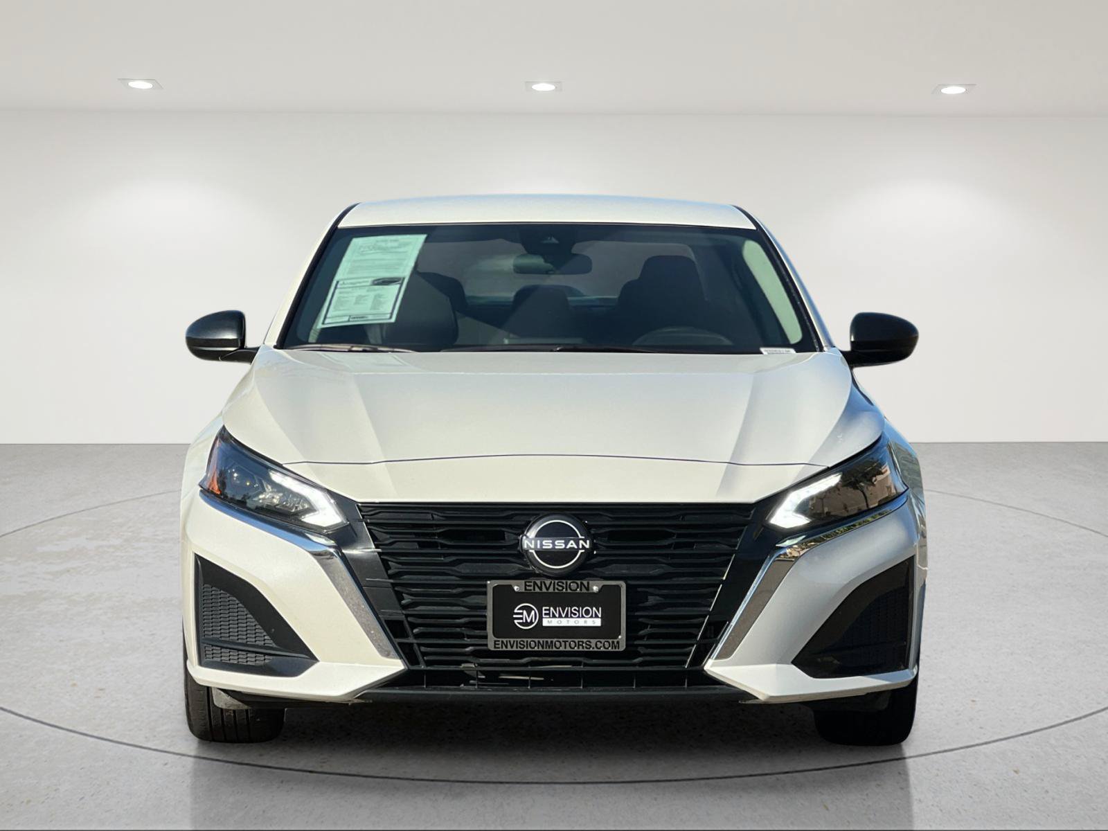 Used 2025 Nissan Altima 2.5 SV AWD/4WD image 8