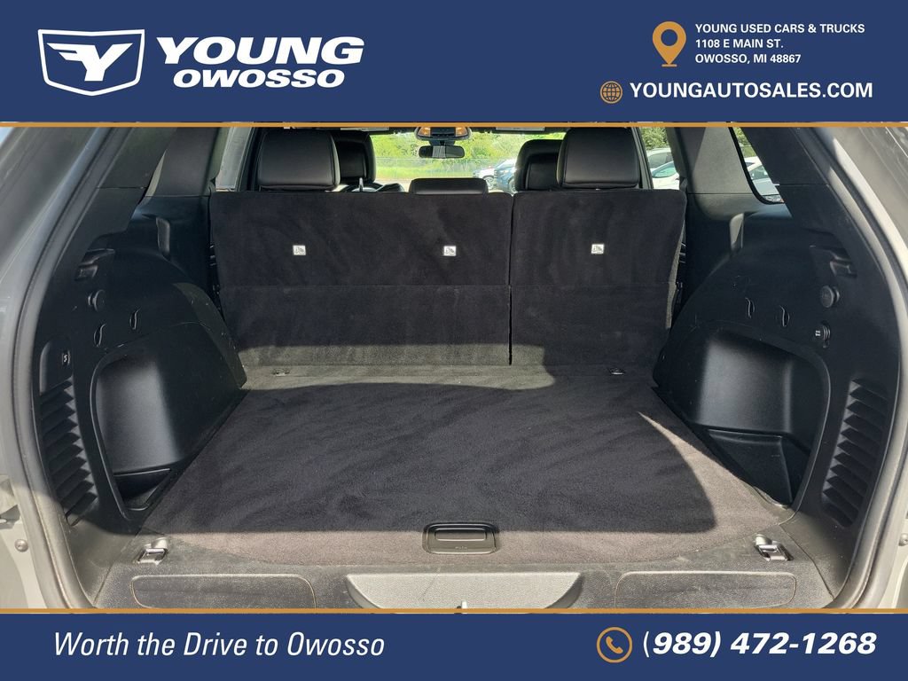 Used 2021 Jeep Grand Cherokee Laredo X AWD/4WD image 29