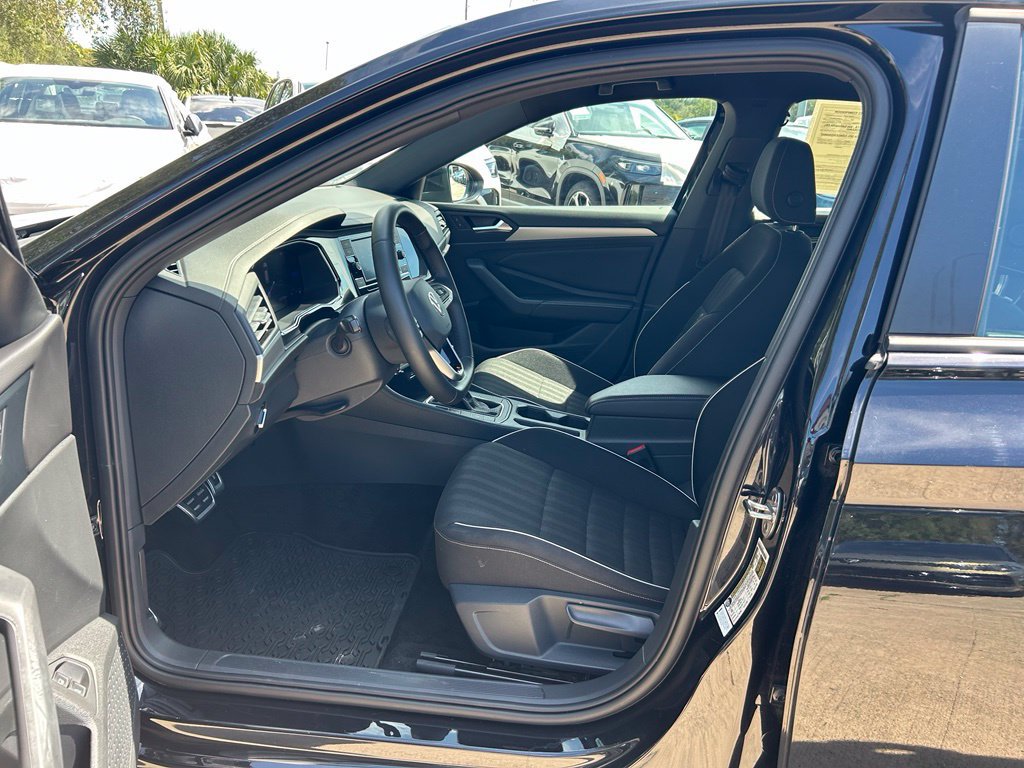 Used 2023 Volkswagen Jetta Sport FWD image 15