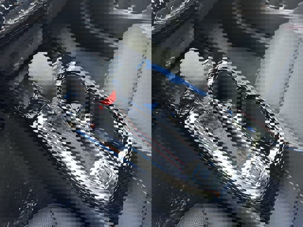 New 2026 Chevrolet Trax RS w/ Sunroof Package image 28