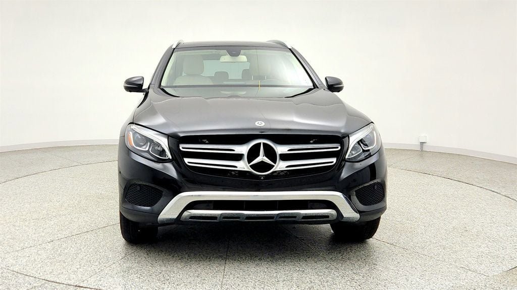 Used 2018 Mercedes-Benz GLC 300 4MATIC image 2