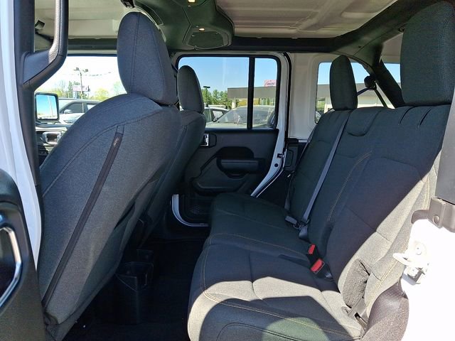 Used 2025 Jeep Wrangler Sport S image 10