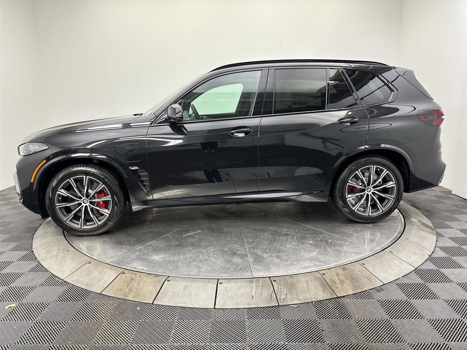 New 2026 BMW X5 xDrive50e AWD/4WD image 16