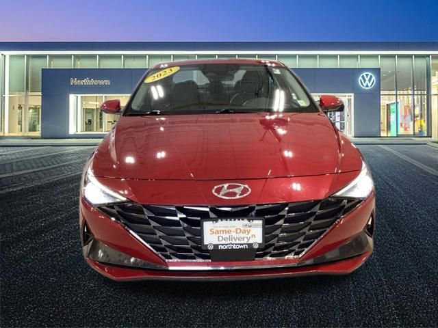 Used 2023 Hyundai Elantra Limited w/ Cargo Package image 8