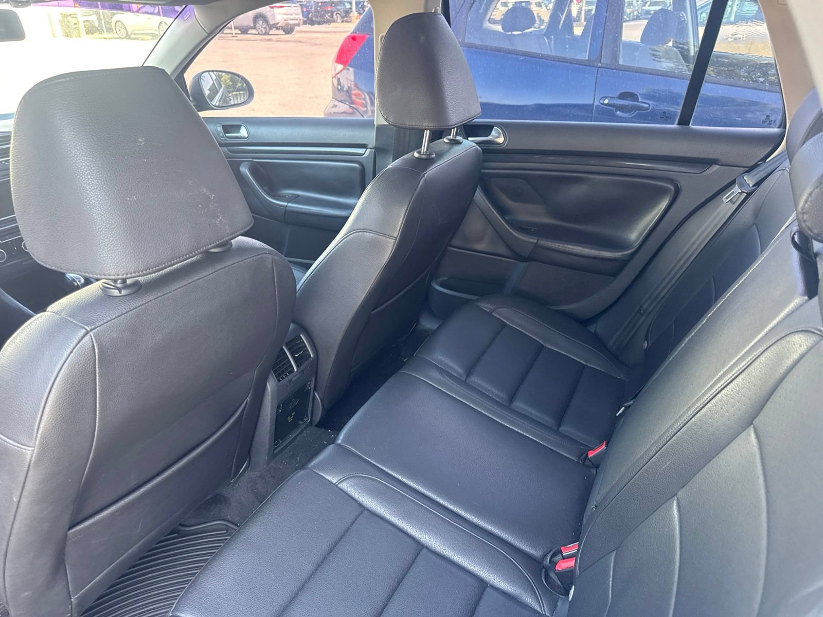 Used 2012 Volkswagen Jetta TDI FWD image 9