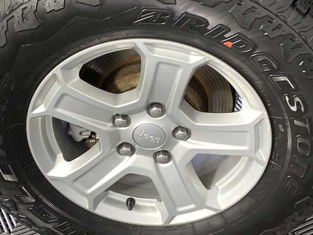 Used 2018 Jeep Wrangler Sport AWD/4WD image 27