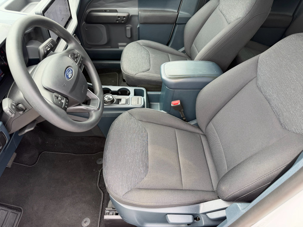 Certified 2025 Ford Maverick XL FWD image 15
