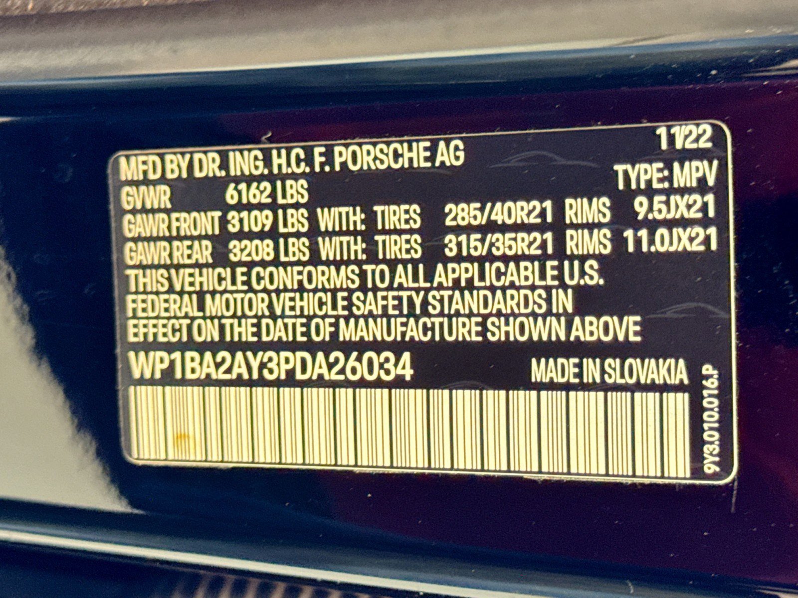 Used 2023 Porsche Cayenne Platinum Edition image 26