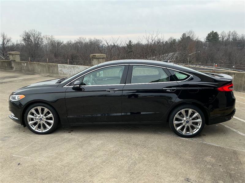 Used 2017 Ford Fusion Platinum image 3