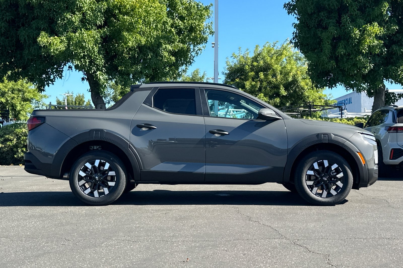 New 2026 Hyundai Santa Cruz SEL FWD image 3