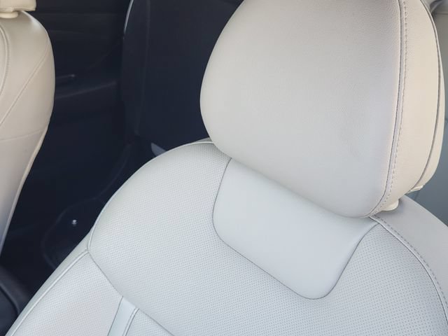 Used 2025 Hyundai Santa Cruz SEL FWD image 20
