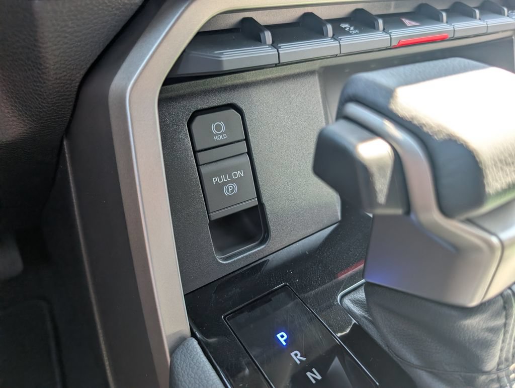 New 2026 Toyota Tundra Limited AWD/4WD image 18
