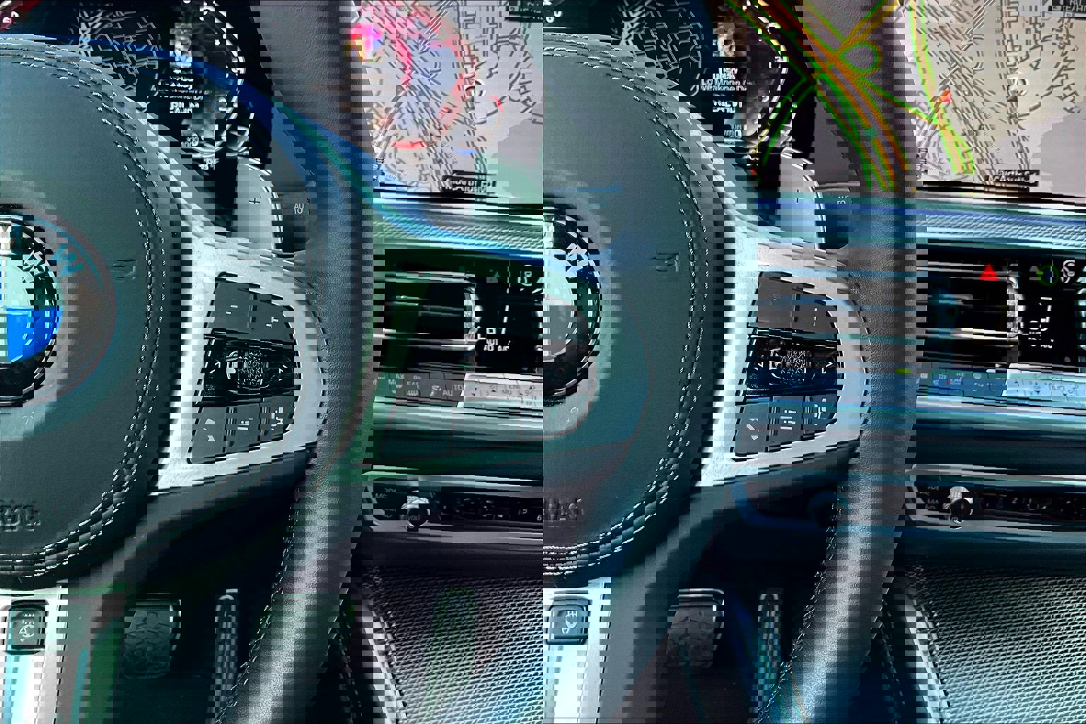 Used 2023 BMW X6 xDrive40i w/ M Sport Package image 24