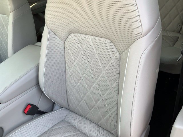 Certified 2024 Volkswagen Atlas SEL Premium R-Line AWD/4WD image 15