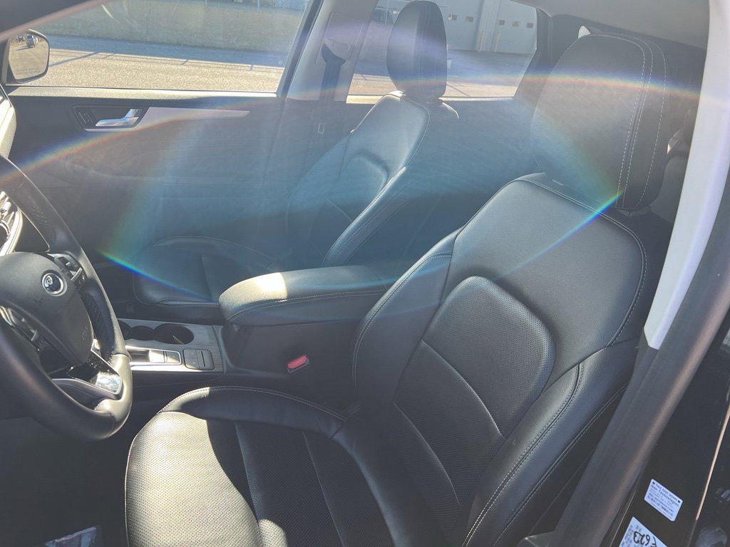 Used 2022 Ford Escape SEL image 16