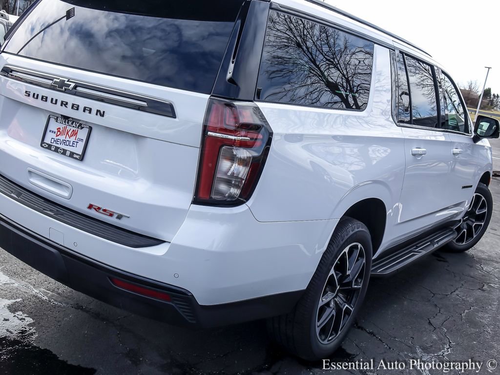Used 2024 Chevrolet Suburban RST w/ Luxury Package image 9