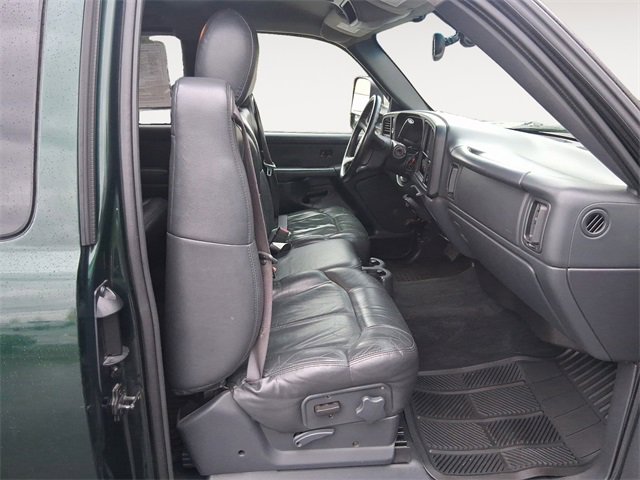 Used 2002 Chevrolet Silverado 1500 LS w/ Electrical Convenience Pkg image 15