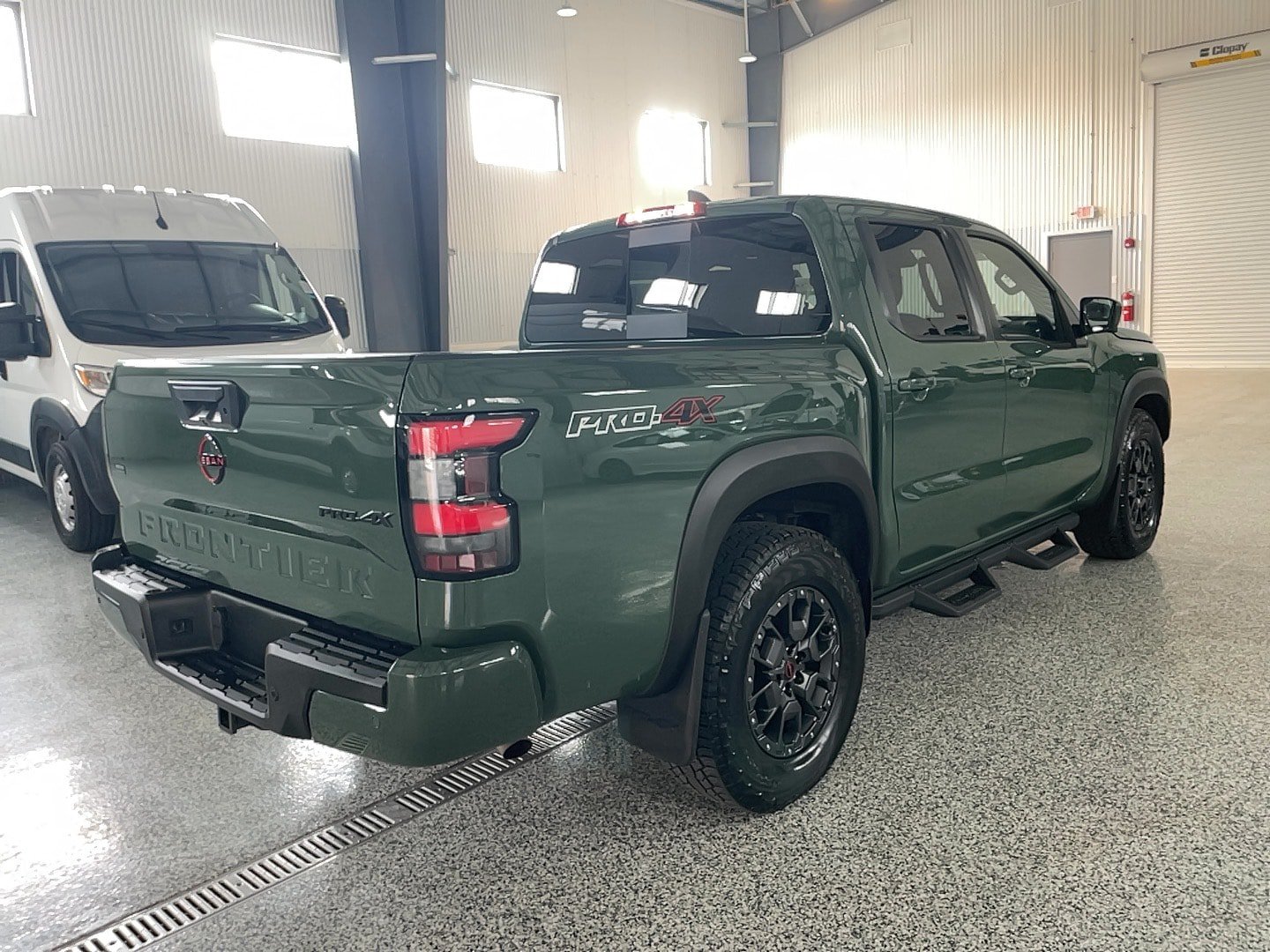 Used 2024 Nissan Frontier PRO-4X w/ Pro Premium Package AWD/4WD image 24