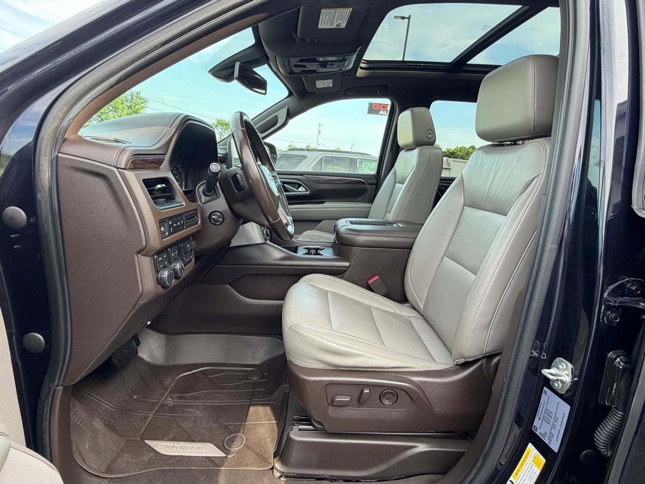 Used 2021 Chevrolet Tahoe LT w/ LT Signature Package AWD/4WD image 12