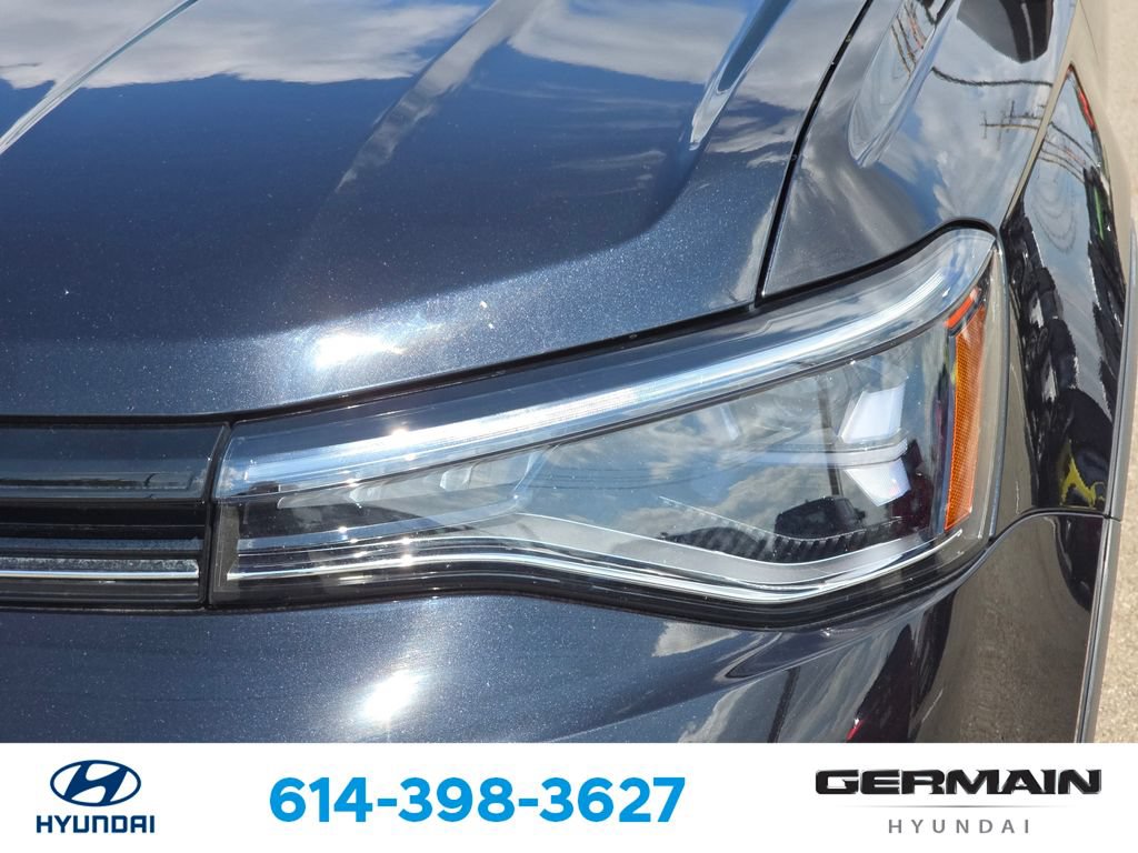 Used 2025 Volkswagen Taos S AWD/4WD image 14
