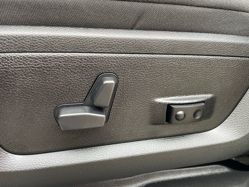 New 2026 RAM 2500 Big Horn AWD/4WD image 26