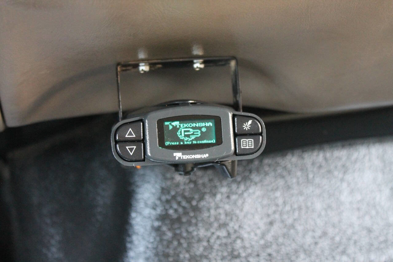 Used 2000 Ford F250 XLT image 40