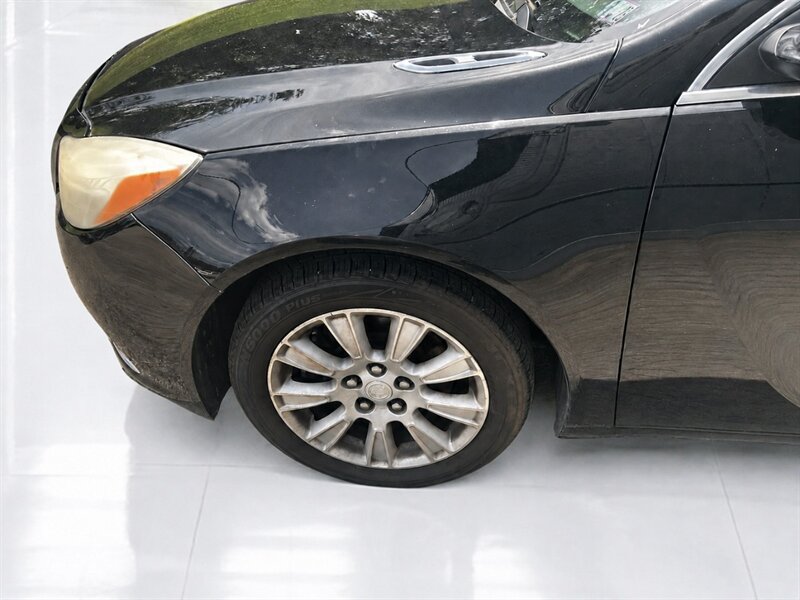 Used 2013 Buick Regal Premium FWD image 19