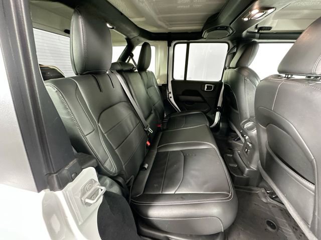 Used 2022 Jeep Wrangler Unlimited Sahara w/ Cold Weather Group image 28