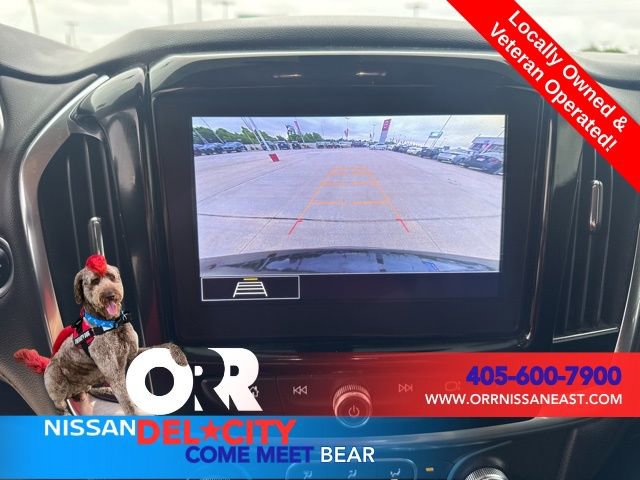 Used 2021 Chevrolet Traverse LT FWD image 25