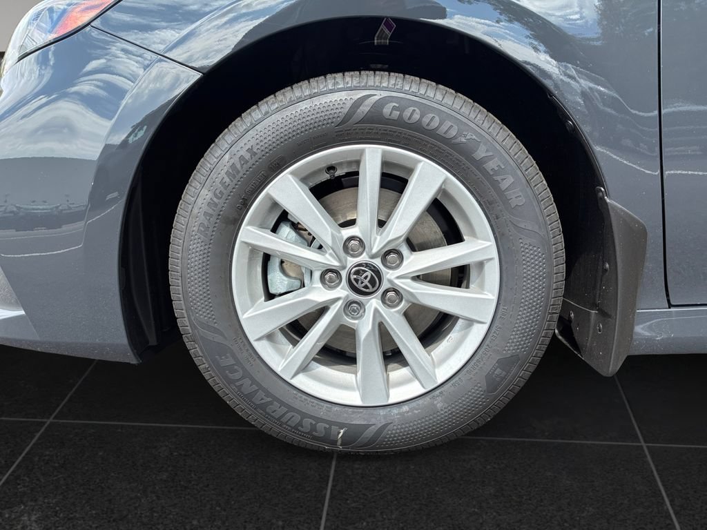 New 2026 Toyota Camry LE w/ Convenience Package AWD/4WD image 9