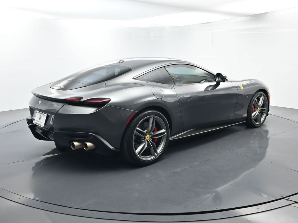 Used 2022 Ferrari Roma RWD image 15