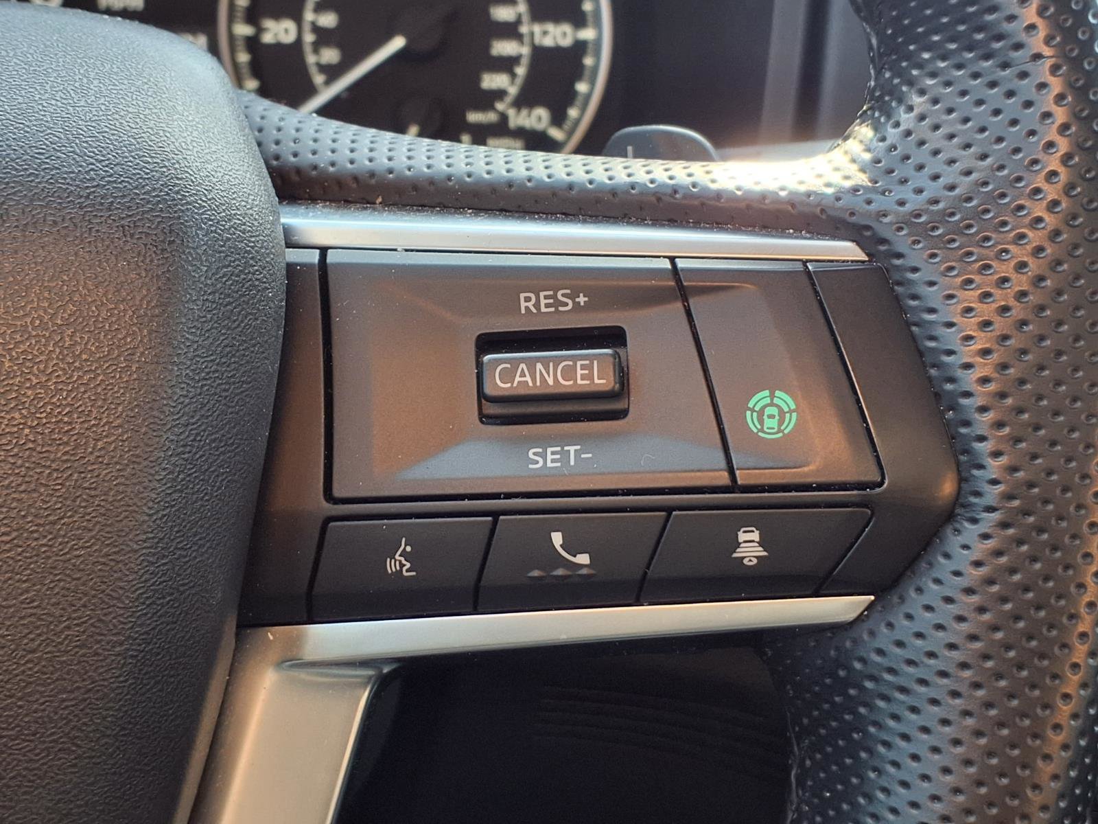 Used 2022 Mitsubishi Outlander SE image 12