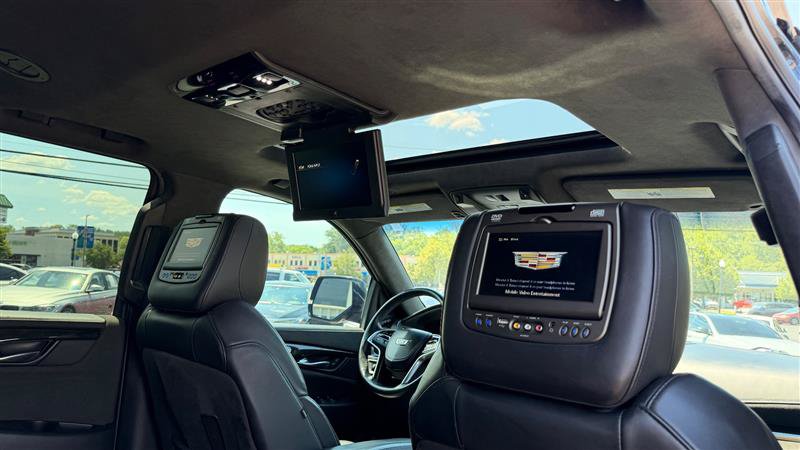 Used 2017 Cadillac Escalade Platinum AWD/4WD image 45