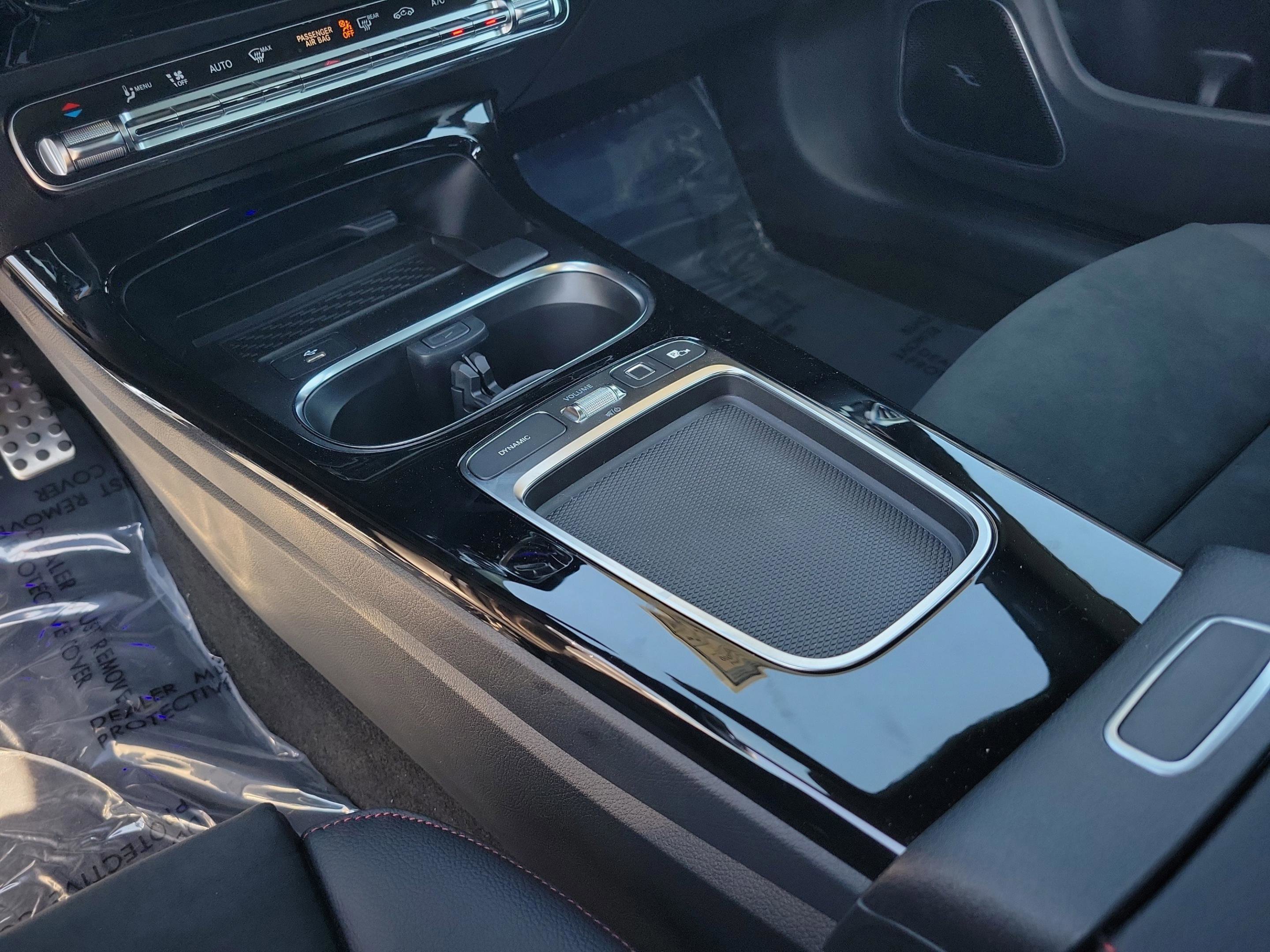 New 2026 Mercedes-Benz CLA 35 AMG 4MATIC image 23