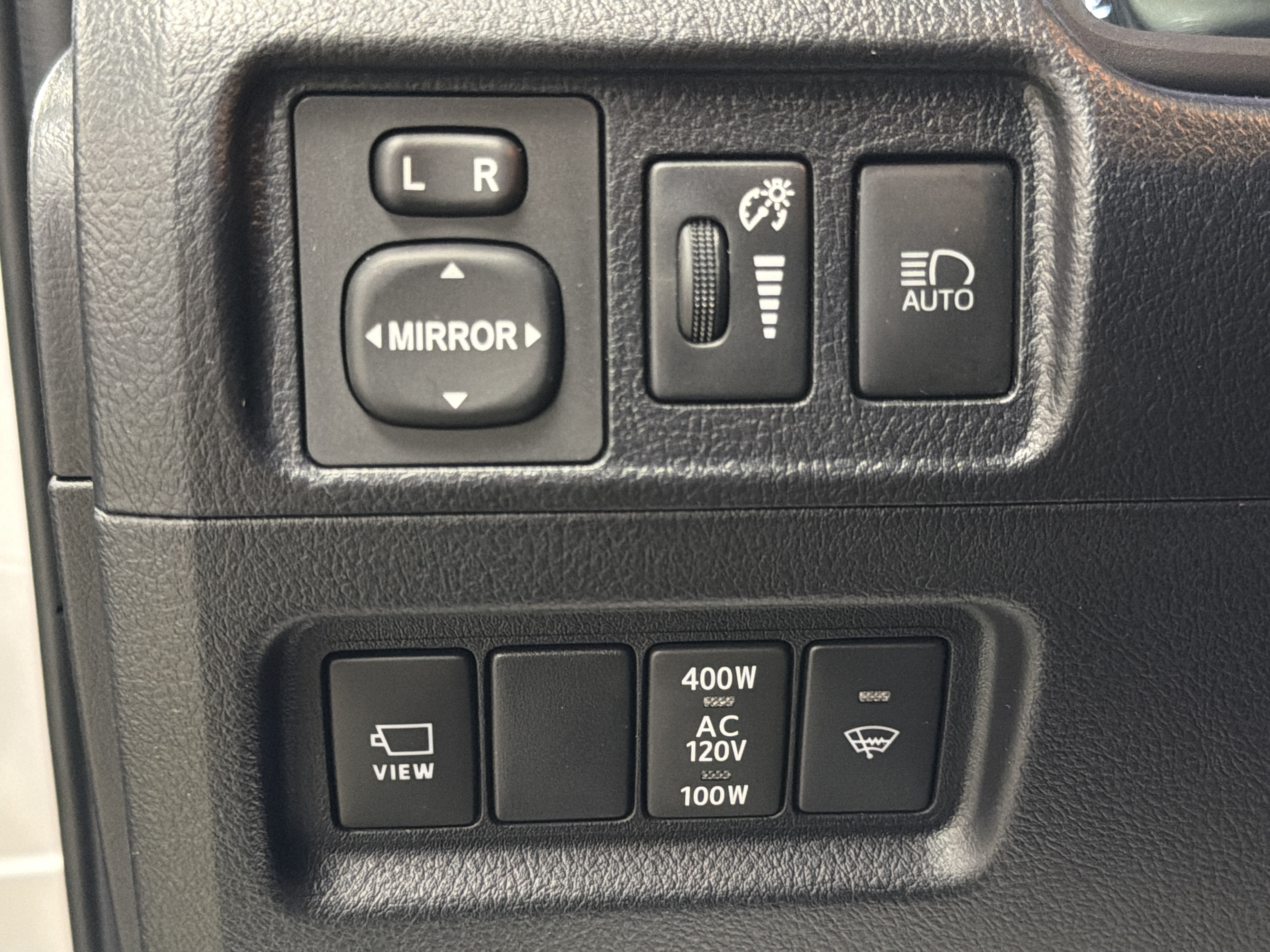 Used 2024 Toyota 4Runner SR5 Premium w/ Moonroof Package AWD/4WD image 24