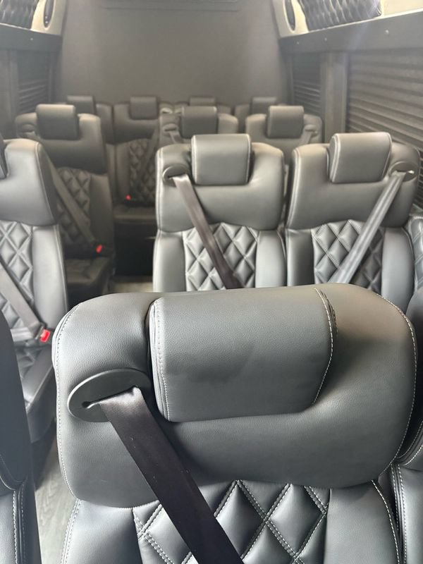 Used 2025 Mercedes-Benz Sprinter 3500 image 7