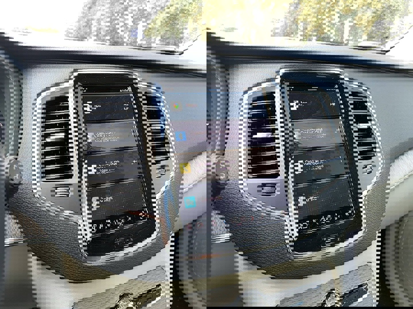 New 2025 Volvo XC90 T8 Core w/ Protection Package Premier image 24