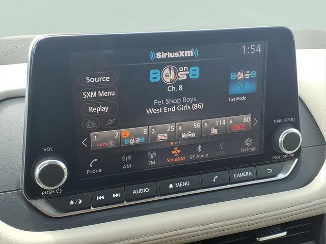 Used 2025 Nissan Rogue SV image 8