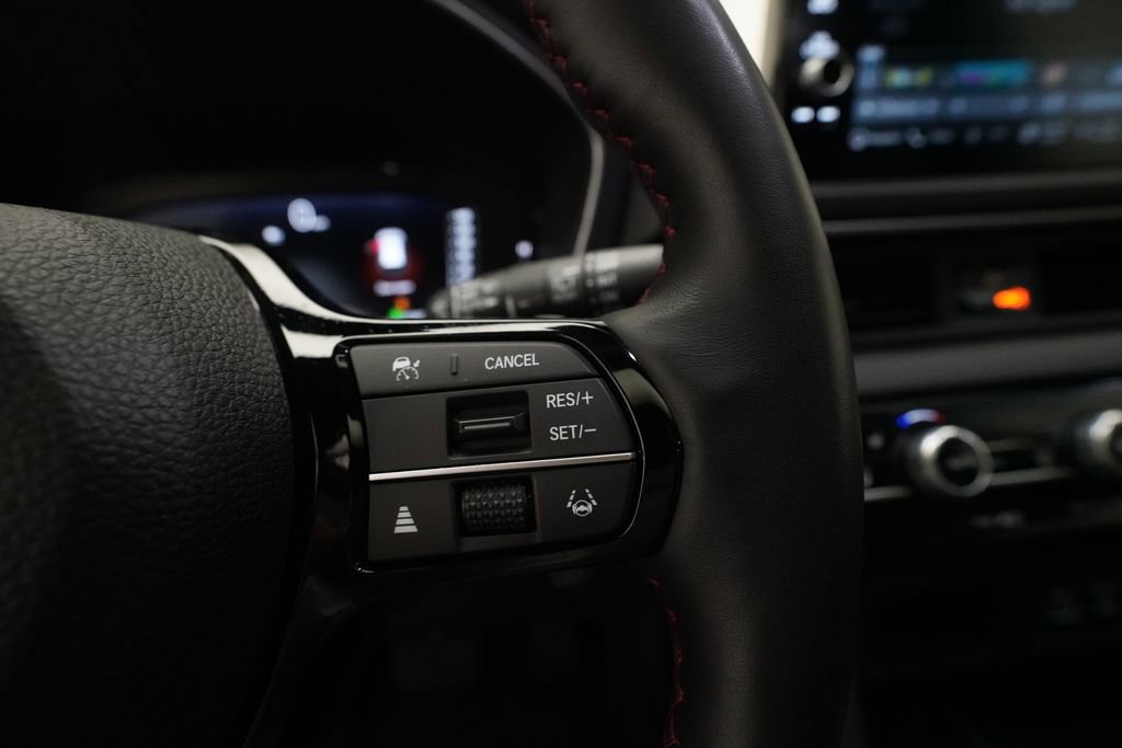 Certified 2025 Honda Pilot Black Edition image 19